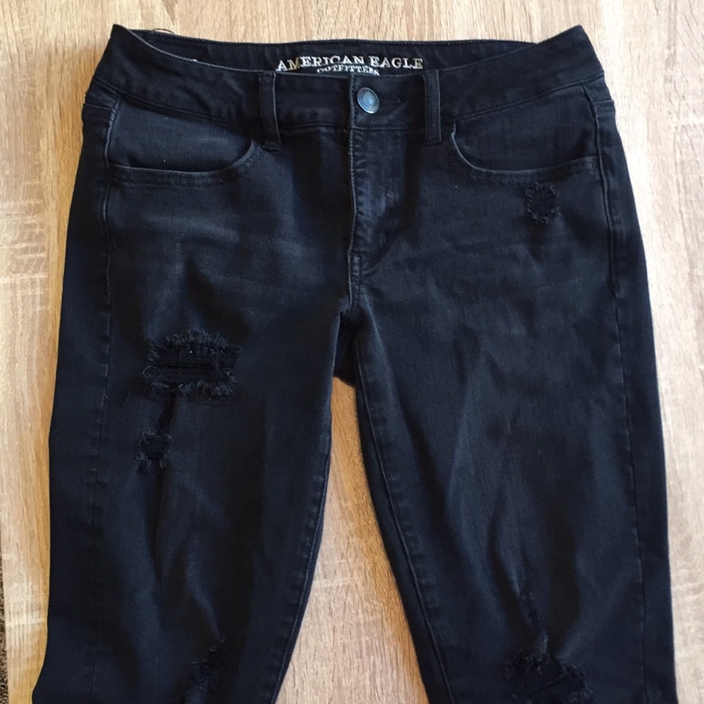 American eagle distressed jeans